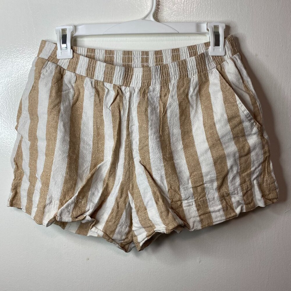 Forever 21 Linen Beige Pinstripe Shorts | Size Medium
